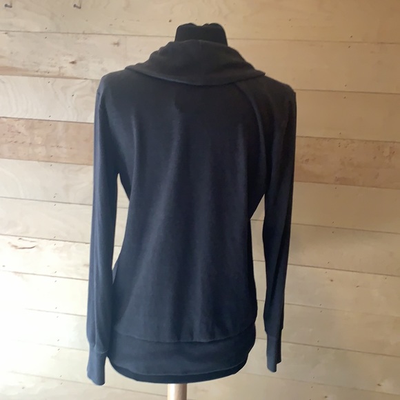 Banana Republic Sweater Top Size Large - Picture 2 of 3